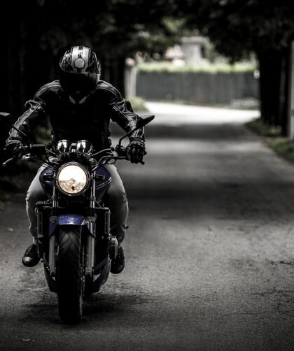 Jak powinien wyglądać stój motocyklisty